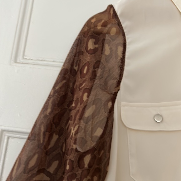 Notations ; ivory color, button-down blouse. Petite, size L/XL. - Picture 4 of 8